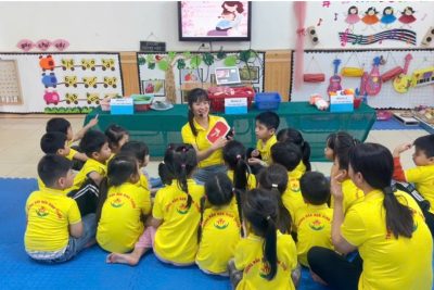 Hoạt động trải nghiệm ” Một ngày làm mẹ của bé lớp 5TB1″ ( GV Trần Thị Quý)